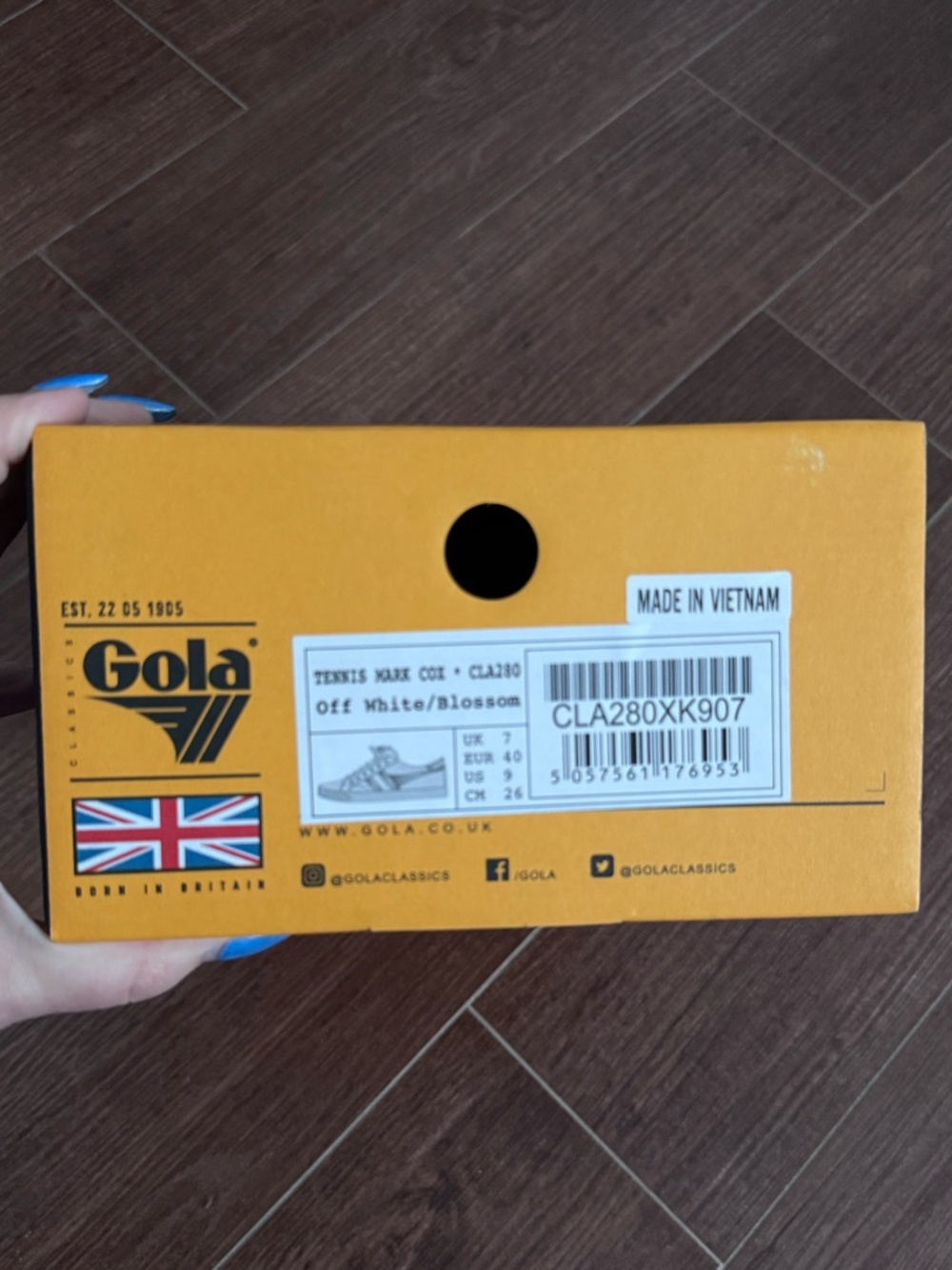 Gola Sneakers in Cream with Blush Stripes - Picture 3 of 6